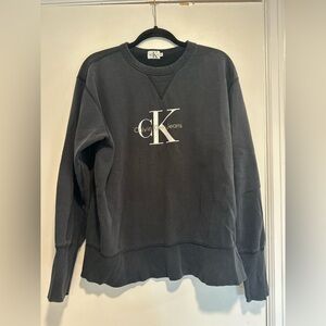 VTG 90s Womens Sz:M Calvin Klein Jeans Embroidered Black Graphic Sweatshirt.
